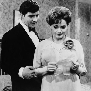 NOTHING BUT THE BEST, from left, Alan Bates, Pauline Delaney, 1964