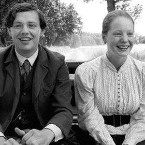THE WHITE RIBBON, (aka DAS WEISSE BAND-EINE DEUTSCHE KINDERGESCHICHTE), from left: Christian Friedel, Leonie Benesch, 2009. ©Sony Classics
