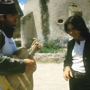 ONCE UPON A TIME IN MEXICO, Director Robert Rodriguez, Antonio Banderas on the set, 2003, (c) Columbia