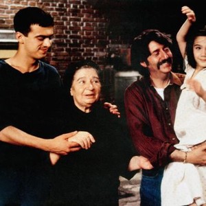 SOMEONE ELSE'S AMERICA, from left, Sergej Trifunovic, Zorka Manojlovic, Tom Conti, Andjela Stojkovic, ©October Films