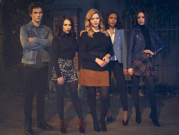 Pretty little liars the perfectionists season hot sale 1 episode 1 123movies