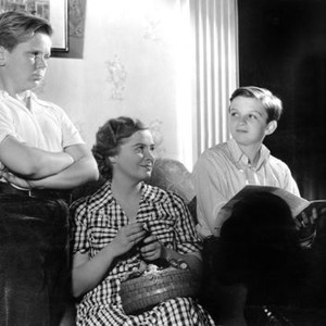 PECK'S BAD BOY, from left: Jackie Cooper, Dorothy Peterson, Jackie Searl, 1934