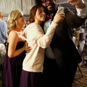 Parks and Recreation, Amy Poehler (L), Aubrey Plaza (C), Ahmir "?uestlove" Thompson (R), 'Donna and Joe', Season 7, Ep. #7, 02/03/2015, ©NBC