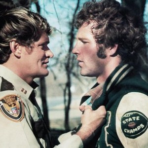 A SMALL TOWN IN TEXAS, from left, Bo Hopkins, Timothy Bottoms, 1976