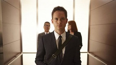 Suits season 7 episode 3 online store