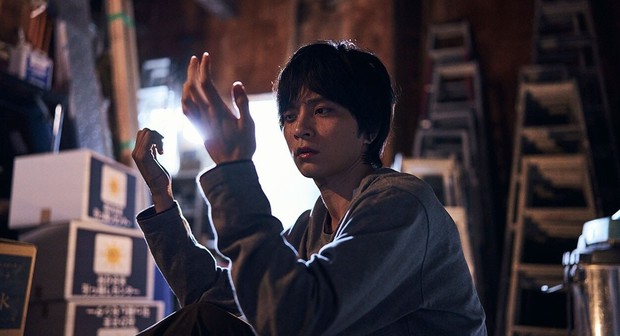 Sojiro Yoshimura dalam film Zombie 1/2 - Poster Rotten Tomatoes