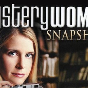 Mystery Woman: Snapshot photo 4