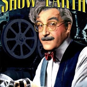 The Smallest Show on Earth photo 6