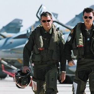 Sky Fighters (2005) photo 17