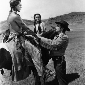 WHITE FEATHER, Jeffrey Hunter, Debra Paget, Robert Wagner, 1955, TM and copyright ©20th Century Fox Film Corp. All rights reserved / .
