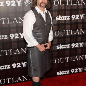 Ronald D. Moore at arrivals for OUTLANDER Series Premiere, 92nd Street Y, New York, NY July 28, 2014. Photo By: Jason Smith/Everett Collection