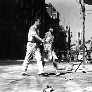 THE DAY THE EARTH CAUGHT FIRE, Edward Judd, Janet Munro, 1961