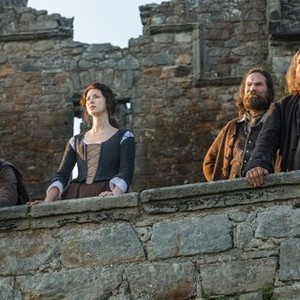 Outlander, from left: Stephen Walters, Caitriona Balfe, Duncan Lacroix, Grant O'Rourke, 08/09/2014, ©STARZPR
