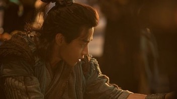 Double World | Rotten Tomatoes