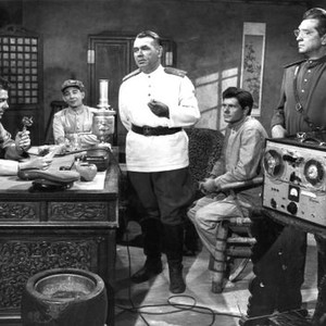 PRISONER OF WAR, Ronald Reagan (left), Leonard Strong (back), Oskar Homolka (center), Dewey Martin (second from right), Stephen Bekassy (far right), 1954
