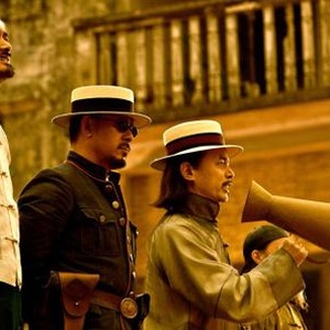 LET THE BULLETS FLY, from left: CHOW Yun-Fat, JIANG Wen, GE You, 2010. ph: Fei ZHAO/©Emperor Motion Pictures