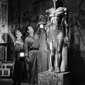 VALLEY OF THE KINGS, from left, Eleanor Parker, Robert Taylor, 1954