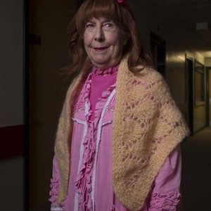 Leila Hoffman as Hattie