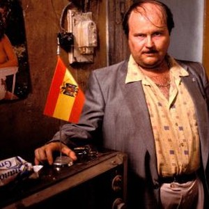 Torrente, the Wrong Arm of the Law (1998) photo 4