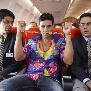 Akshay Kumar as Tabrez Mirza Khan (middle) in "Tees Maar Khan." photo 20