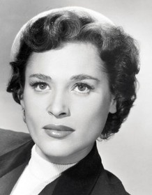 Bella Darvi
