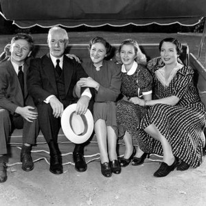 JUDGE HARDY AND SON, Mickey Rooney, Lewis Stone, Fay Holden, Cecilia Parker, Sara Haden, 1939, the entire Hardy family
