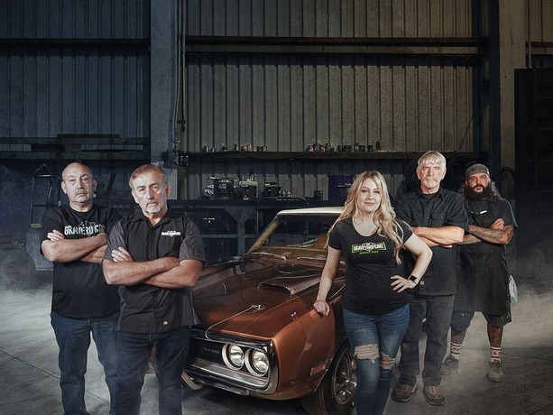 Muscle Car Chronicle: Auto Editors of Consumer Guide