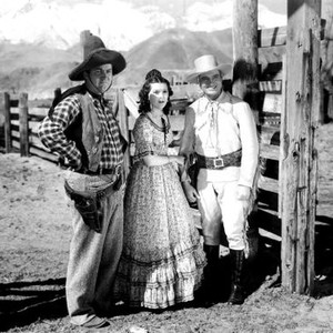 COMIN' 'ROUND THE MOUNTAIN, Smiley Burnette, Ann Rutherford, Gene Autry, 1936