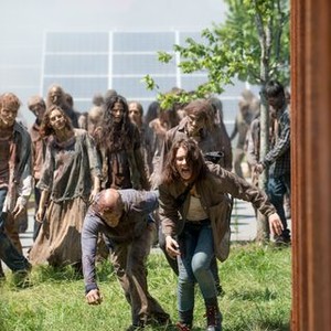 <em>The Waling Dead</em> Season 6, Episode 8: "Start to Finish"