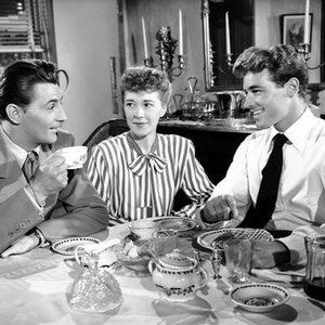 TILL THE END OF TIME, from left: Robert Mitchum, Selena Royle, Guy Madison, 1946