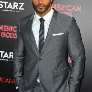 Ricky Whittle at arrivals for AMERICAN GODS Series Premiere on Starz, ArcLight Hollywood Cinerama Dome, Los Angeles, CA April 20, 2017. Photo By: Dee Cercone/Everett Collection