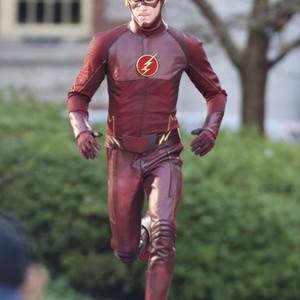 First look at The Flash costume