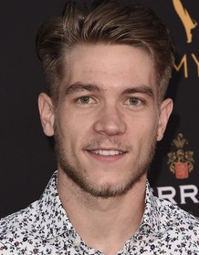 Lucas Adams