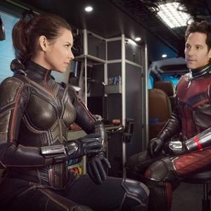 ANT-MAN AND THE WASP, FROM LEFT, EVANGELINE LILLY AS THE WASP, PAUL RUDD AS ANT-MAN, 2018. PH: BEN ROTHSTEIN. ©MARVEL/©WALT DISNEY STUDIOS MOTION PICTURES