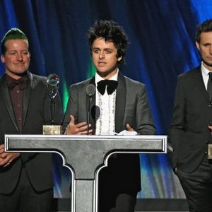 2015 Rock and Roll Hall of Fame Induction Ceremony, Tré Cool (L), Billie Joe Armstrong (R), 05/30/2015, ©HBOMR