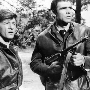 OPERATION SNAFU, (aka ON THE FIDDLE), from left: Alfred Lynch, Sean Connery, 1961