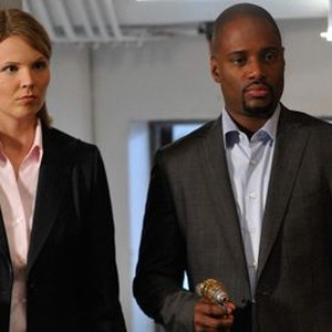 Warehouse 13, Genelle Williams (L), Charles Malik Whitfield (R), 'The Greatest Gift', Season 3, Ep. #14, ©SYFY