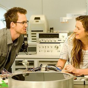 Extant, Tyler Hilton (L), Grace Gummer (R), 'More in Heaven and Earth', Season 1, Ep. #7, 08/20/2014, ©CBS