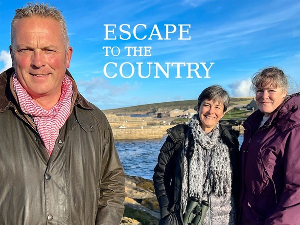 Escape to the country streaming usa store