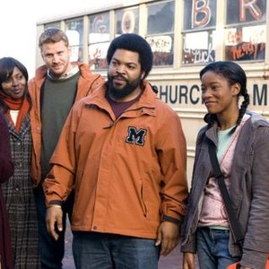THE LONGSHOTS, Ice Cube (in letter jacket), Keke Palmer (second from right), Tasha Smith (right), 2008. ©Dimension Films