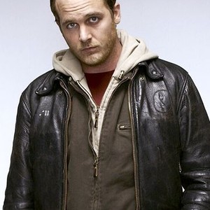 Ethan Embry as Declan Giggs