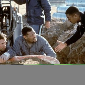 FLED, Stephen Baldwin, Laurence Fishburne, director Kevin Hooks, on set, 1996. ©MGM