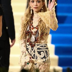 Mary-Kate Olsen at arrivals for Rei Kawakubo & Comme des Garcons Costume Institute Gala - ARRIVALS 1, Metropolitan Museum of Art, New York, NY May 1, 2017. Photo By: John Nacion/Everett Collection