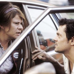 A DIRTY SHAME, Tracey Ullman, Johnny Knoxville, 2004, (c) Fine Line