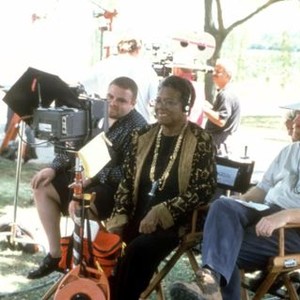 DOWN IN THE DELTA, director Maya Angelou (right of center), cinematographer William Wages (front right), on set, 1998. ©Miramax