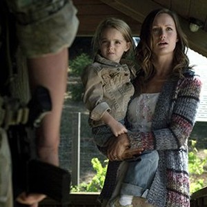 (L-R) Mckenna Grace as Hannah Palmer and Kerry Bishé as Lily Palmer in "Goodbye World." photo 8