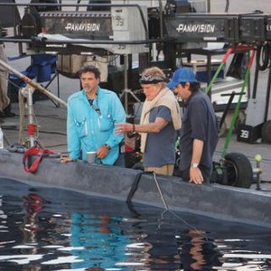 ALL IS LOST, Robert Redford (center), director J.C. Chandor (right), on set, 2013. ph: Richard Foreman Jr./©Lionsgate