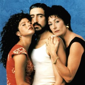 THE PEREZ FAMILY, Marisa Tomei, Alfred Molina, Anjelica Huston, 1995, (c) Samuel Goldwyn