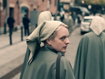 Watch handmaid's tale best sale season 3