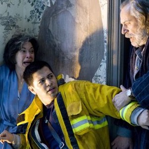 QUARANTINE, Elaine Kagan, Jay Hernandez, Rade Serbedzija, 2008. ©Screen Gems